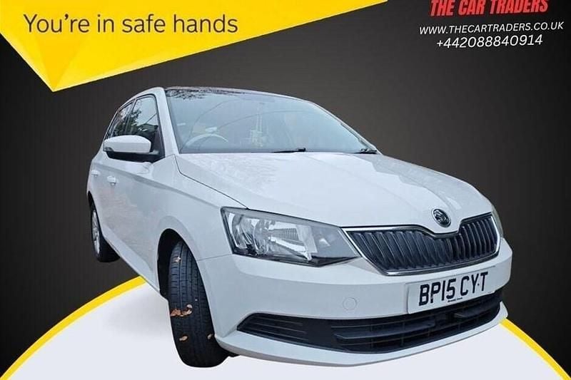 White Used 2015 Skoda Fabia SE Hatchback | £6,988 (Fair price) - Image 1/1