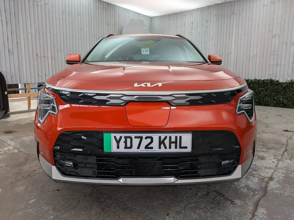 Used Kia e-Niro 150 kW (204 HP) 2022 Orange SUV