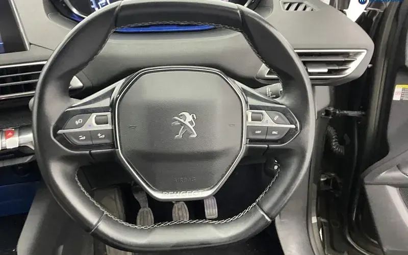 Used Peugeot 3008 Allure 131 HP (96 kW) 2020 Grey SUV