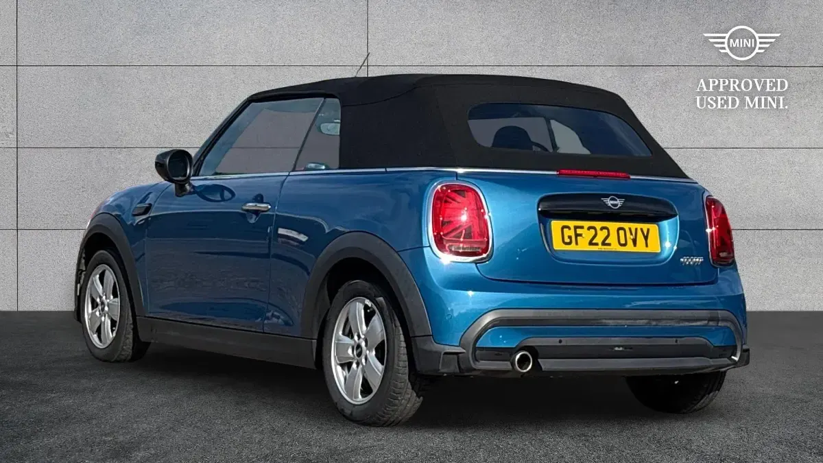 Used Mini Cooper Classic 134 HP (98 kW) 2022 Blue Hatchback