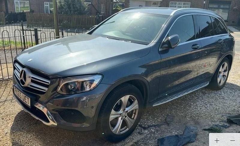Used Mercedes GLC220 170 HP (125 kW) 2015 Grey SUV