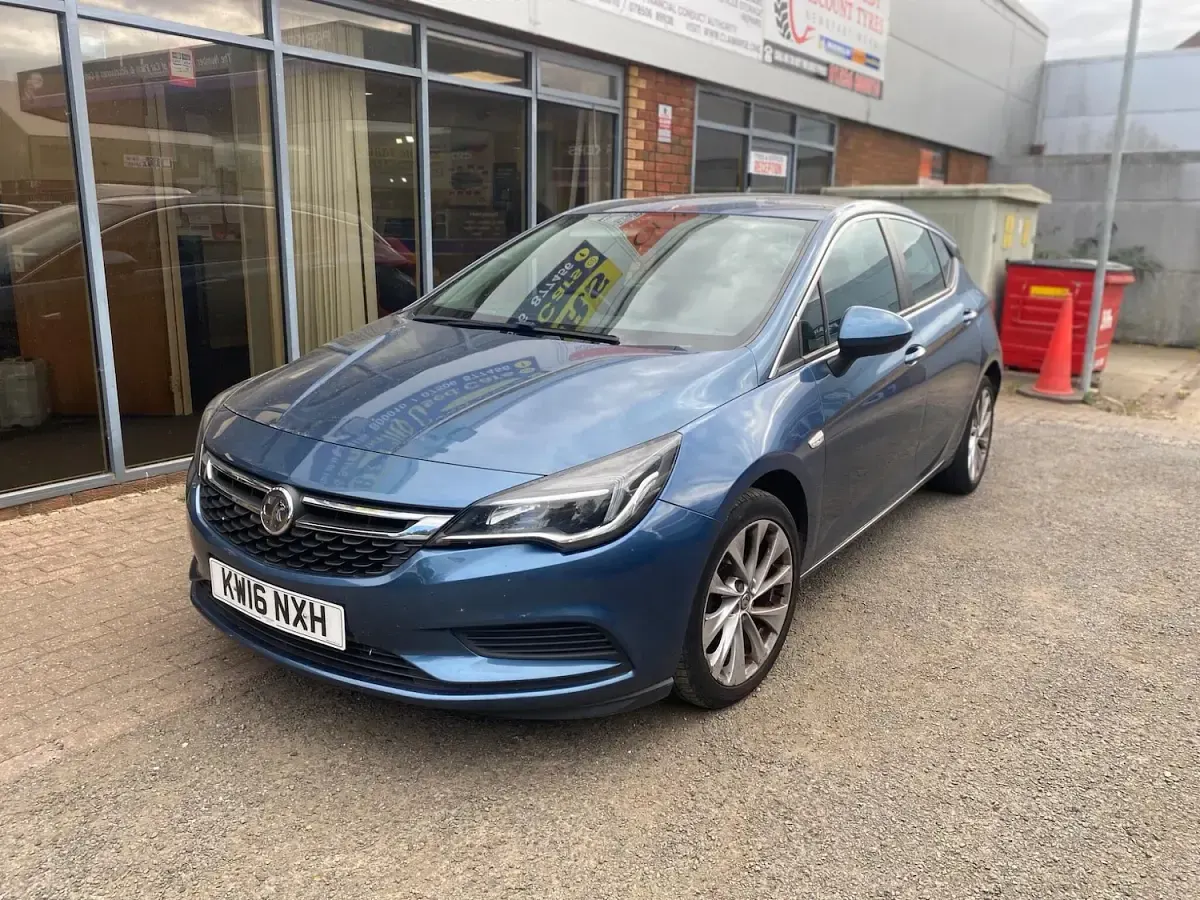 Used Vauxhall Astra 2016 Blue Hatchback