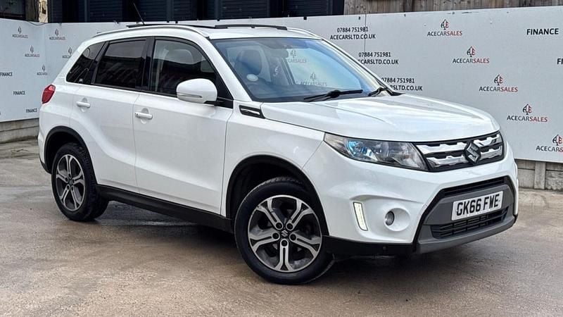 Used Suzuki Vitara SZ5 2016 White Hatchback
