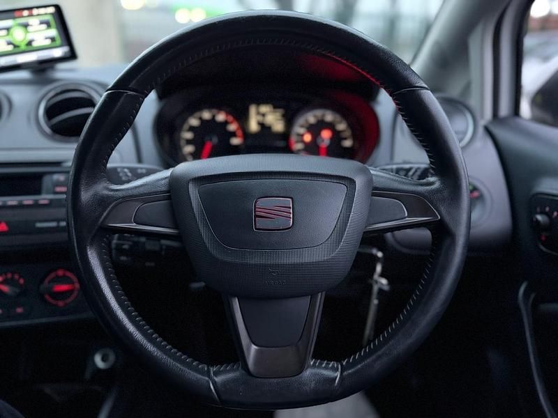 Used Seat Ibiza 85 HP (62 kW) 2013 White Hatchback