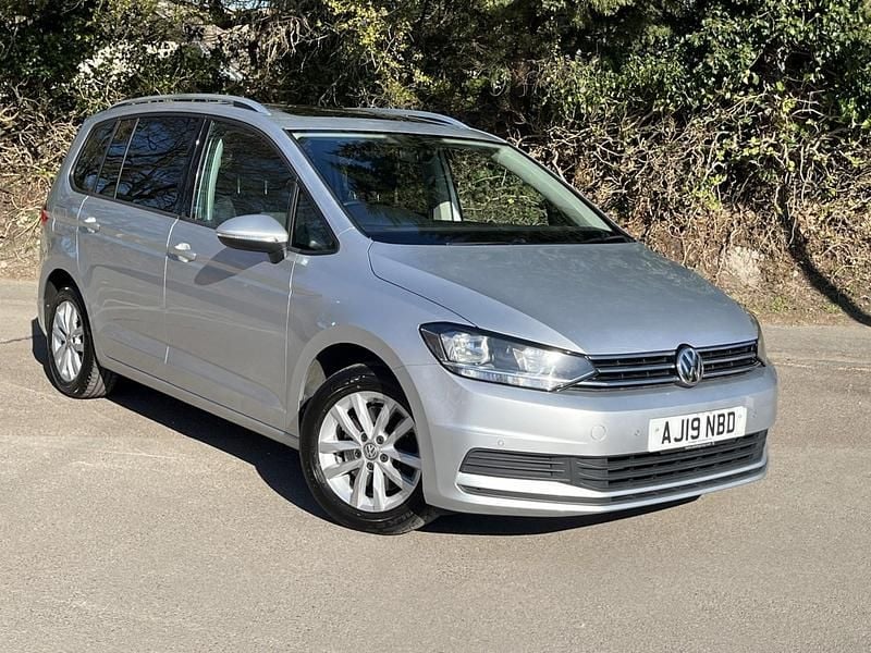 Used VW Touran Family 116 HP (85 kW) 2019 Silver MPV