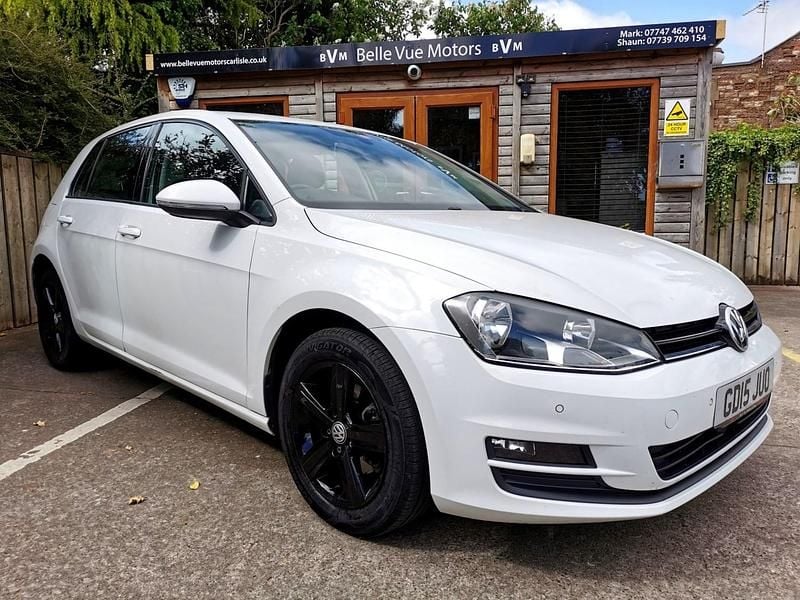 White Used 2015 VW Golf VII Match Hatchback | £7,995 (Fair price) - Image 1/4