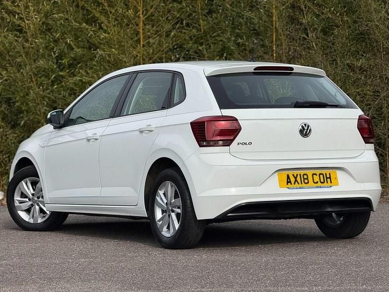Used VW Polo SE 75 HP (55 kW) 2018 White Hatchback