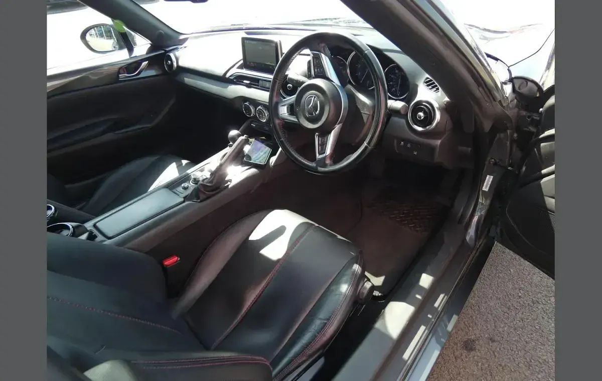 Used Mazda MX5 Inclusive 158 HP (116 kW) 2018 Grey Cabriolet