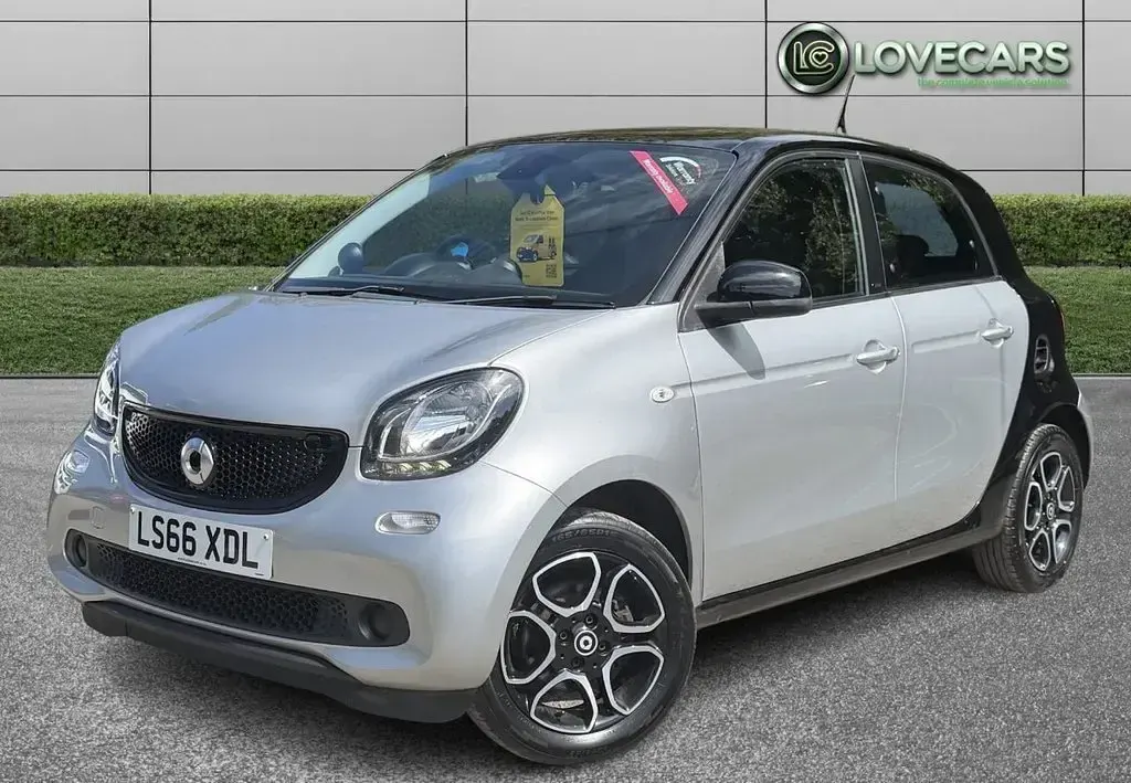 Used Smart ForFour Premium 71 HP (52 kW) 2016 Silver Hatchback