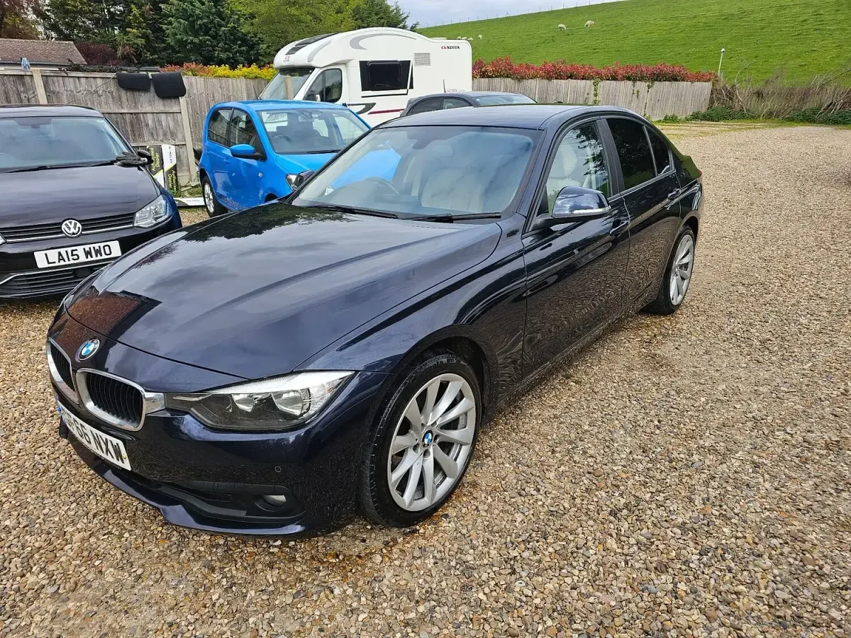Used BMW 320 Comfort Edition 2016 Blue Sedan
