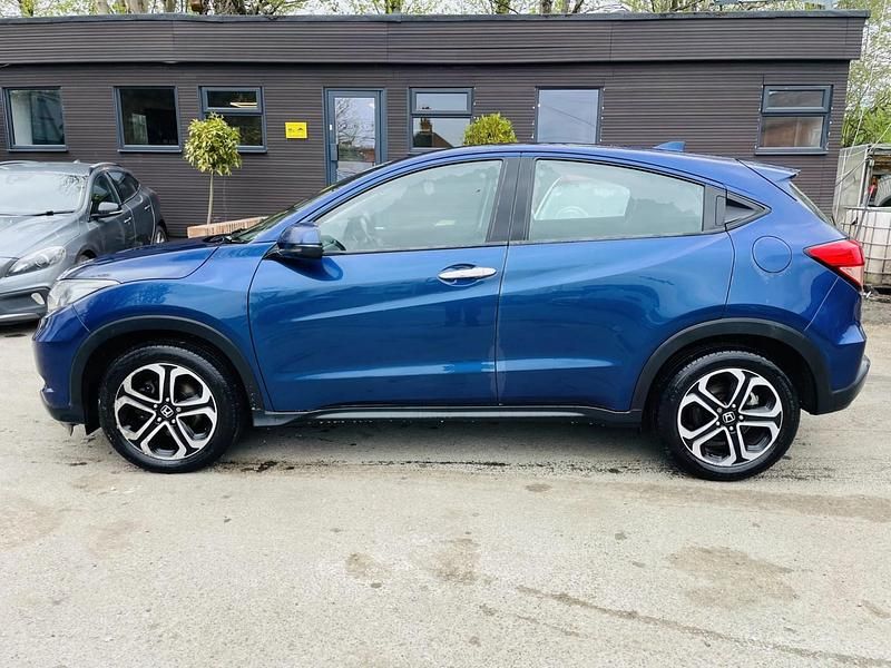Used Honda HR-V SE 120 HP (88 kW) 2016 Blue SUV