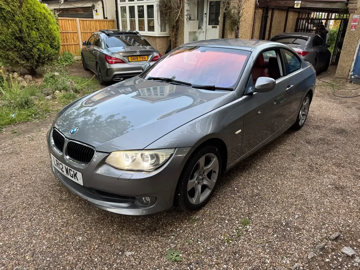 Used BMW 318 2012 Grey Coupe