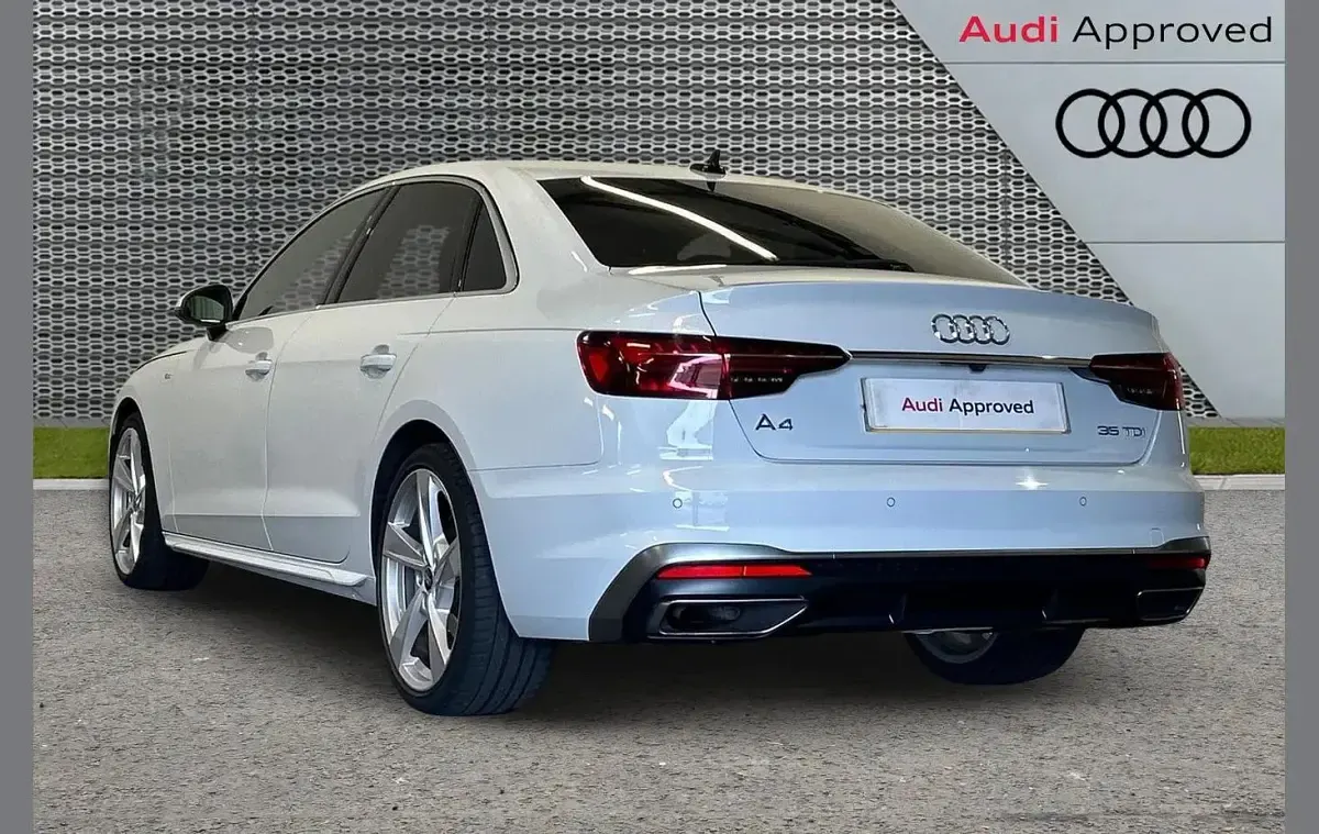 Used Audi A4 S-Line 161 HP (118 kW) 2021 White Sedan