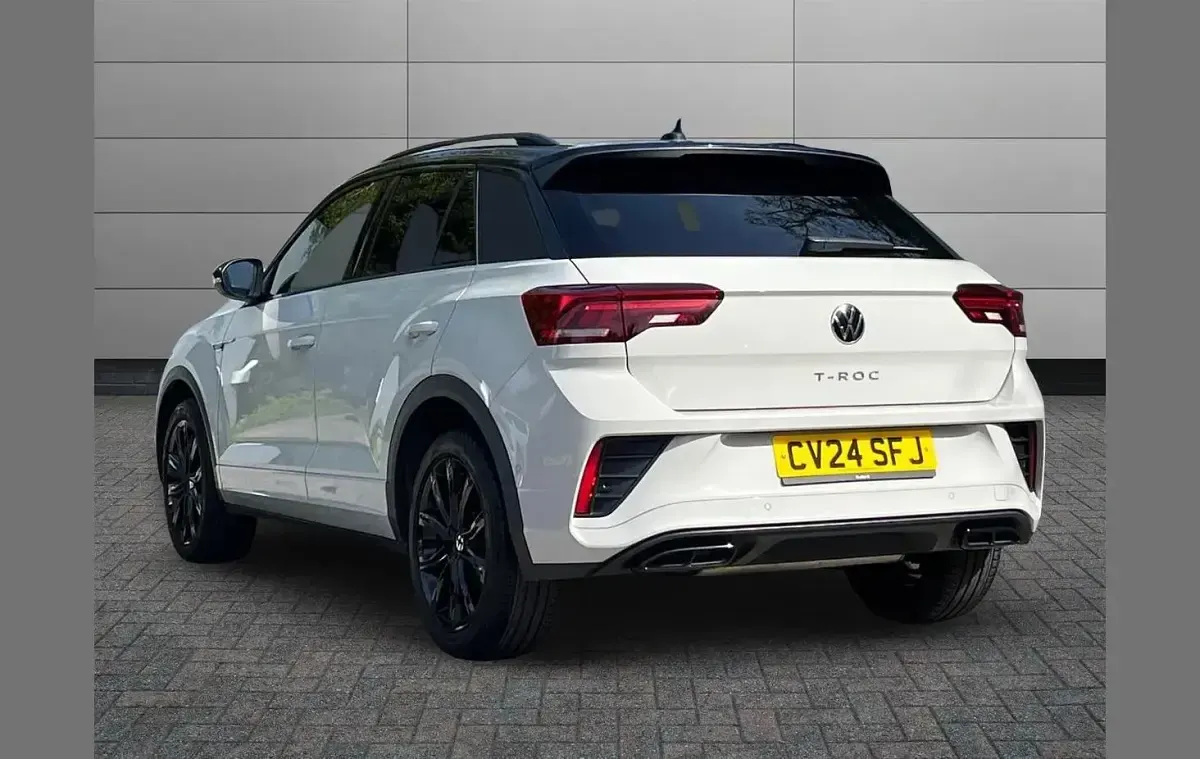 Używany VW T-Roc R-line 150 KM (110 kW) 2024 Szary SUV