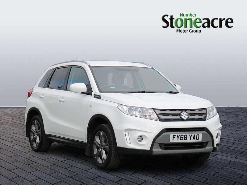 White Used 2018 Suzuki Vitara SZ-T SUV | £12,495 (Expensive) - Image 1/4