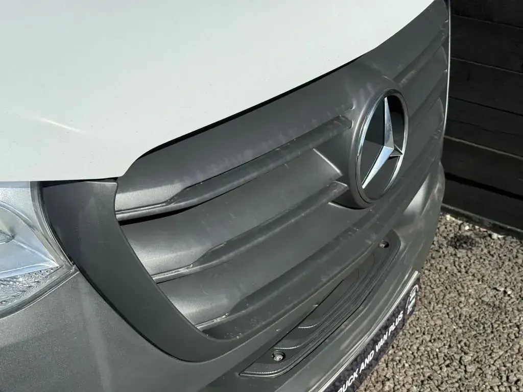 Usado Mercedes Sprinter Progressive 2021 Branco Van