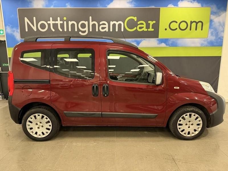Used Peugeot TePee Outdoor 75 HP (55 kW) 2013 Red MPV