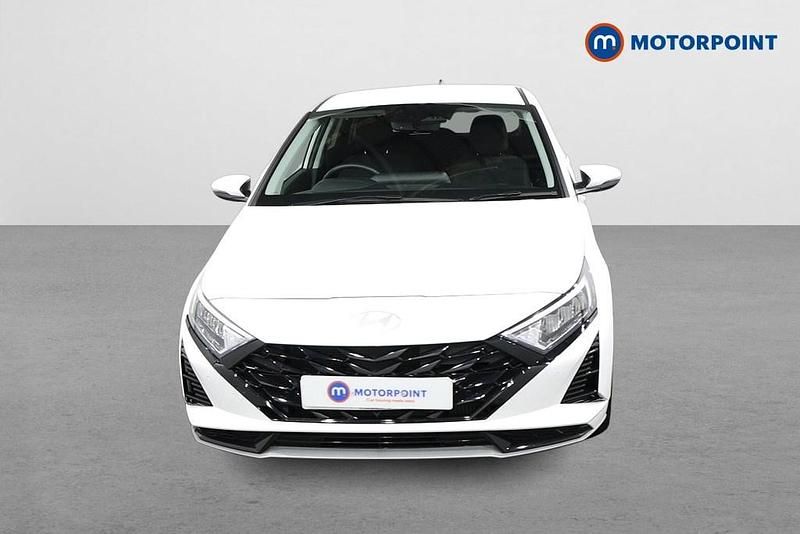 Used Hyundai i20 Premium 2025 White Hatchback