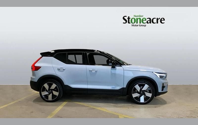 New Volvo EX40 Ultra 185 kW (252 HP) 2026 Blue SUV