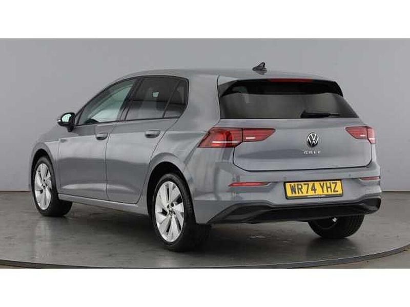Used VW Golf VIII 115 HP (84 kW) 2024