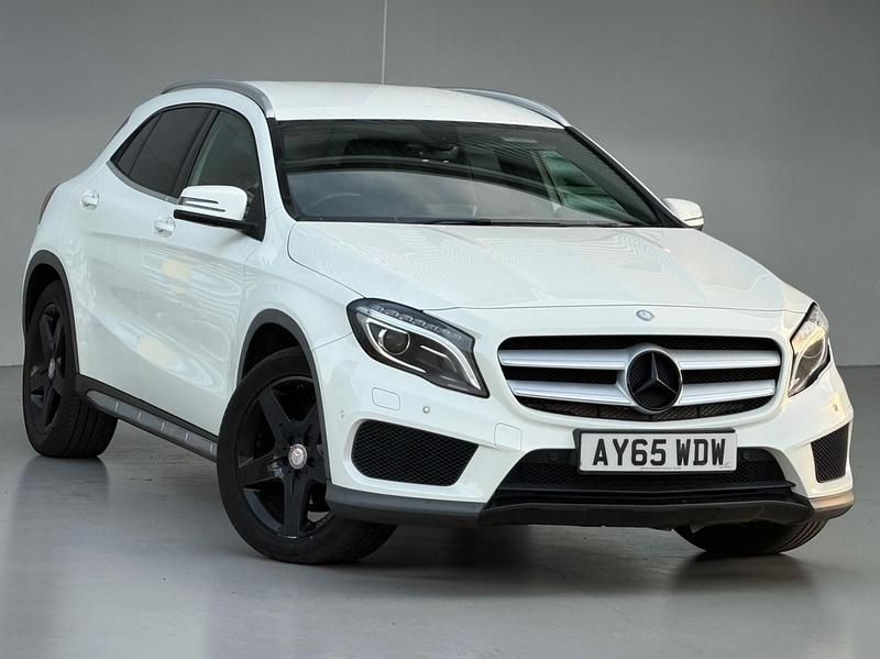 Used Mercedes GLA200 AMG line 2015 White SUV