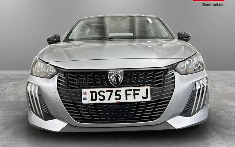 Begagnad Peugeot 208 Style 101 HK (74 kW) 2025 Halvkombi