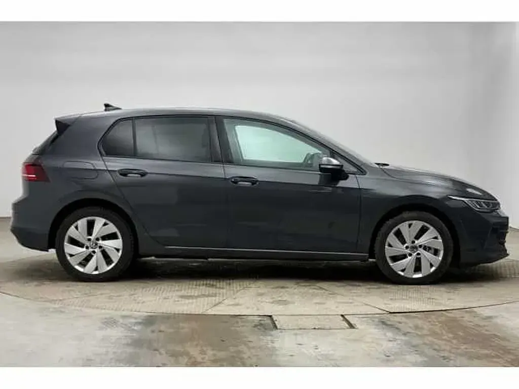 Used VW Golf VIII 204 HP (150 kW) 2025