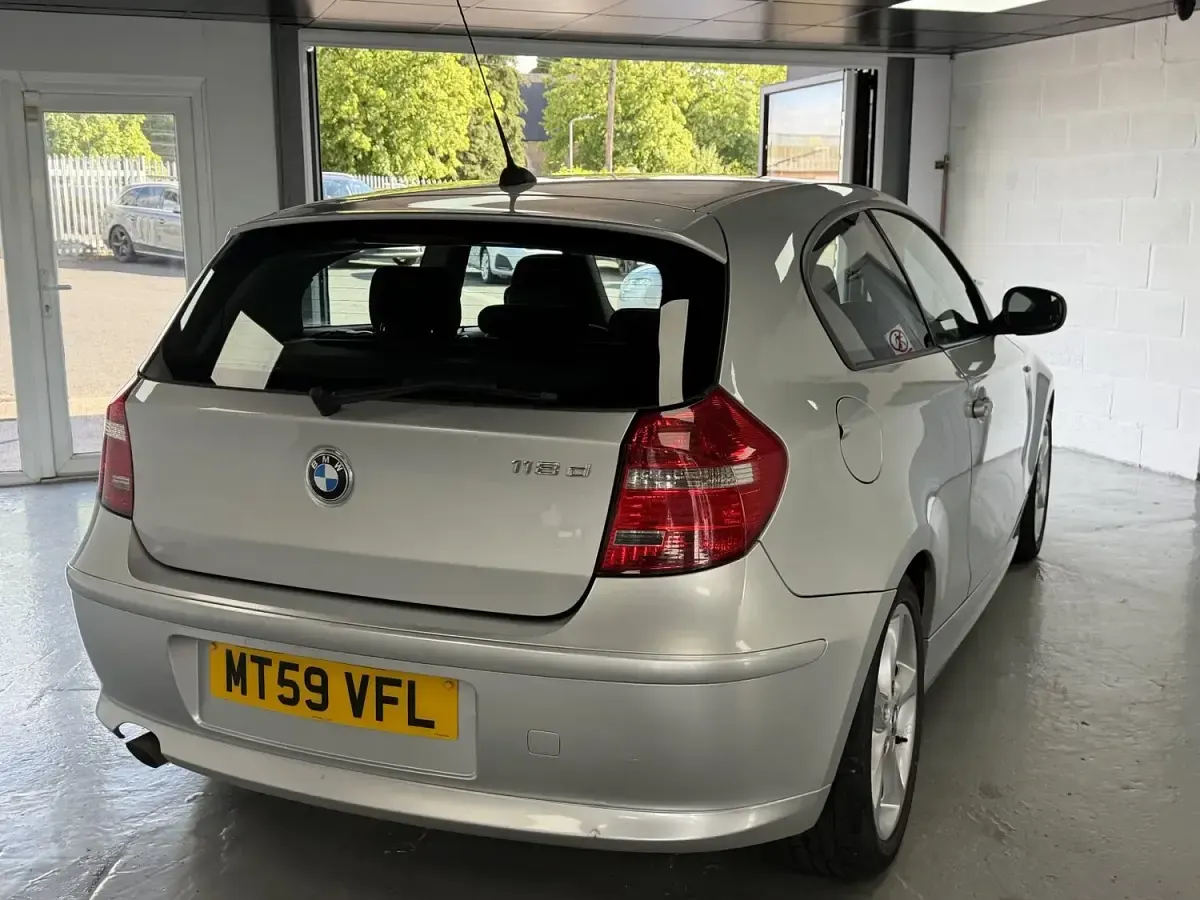 Used BMW 118 Sport Line 2009 Silver Hatchback