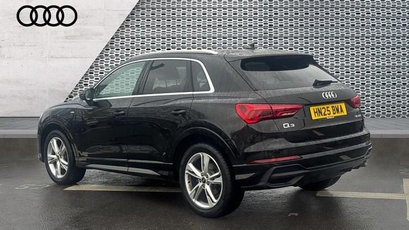 Usado Audi Q3 S-Line 150 HP (110 kW) 2025 Preto SUV