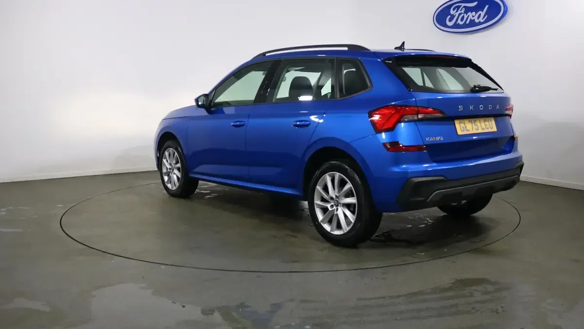 Used Skoda Kamiq SE 115 HP (84 kW) 2025 Blue SUV