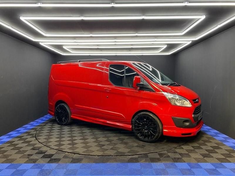 Red Used 2014 Ford Transit Custom Trend Van | £9,990 - Image 1/4