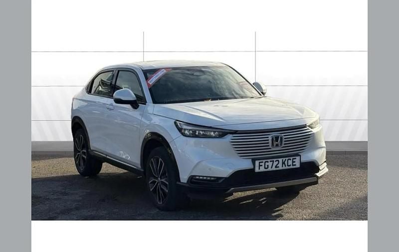 White Used 2022 Honda HR-V Advance SUV | £21,995 (Fair price) - Image 1/4
