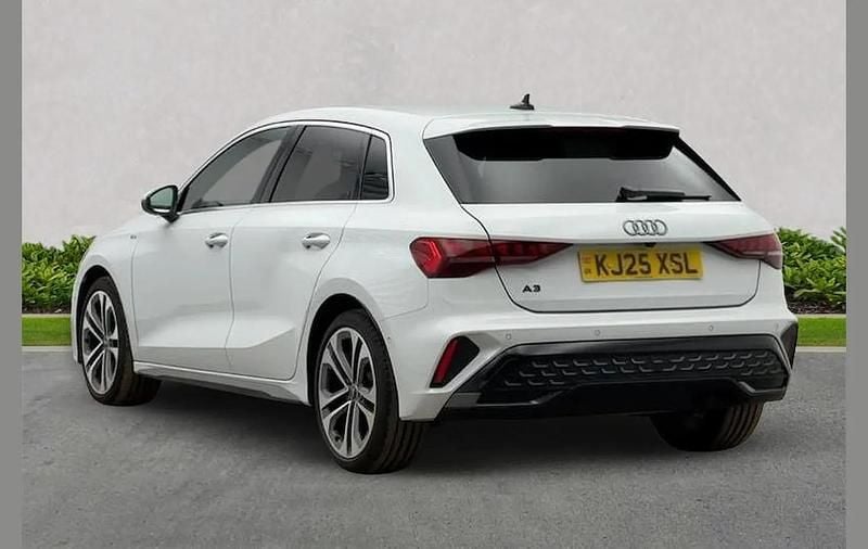 Used Audi A3 S-Line 113 HP (83 kW) 2025 White Hatchback