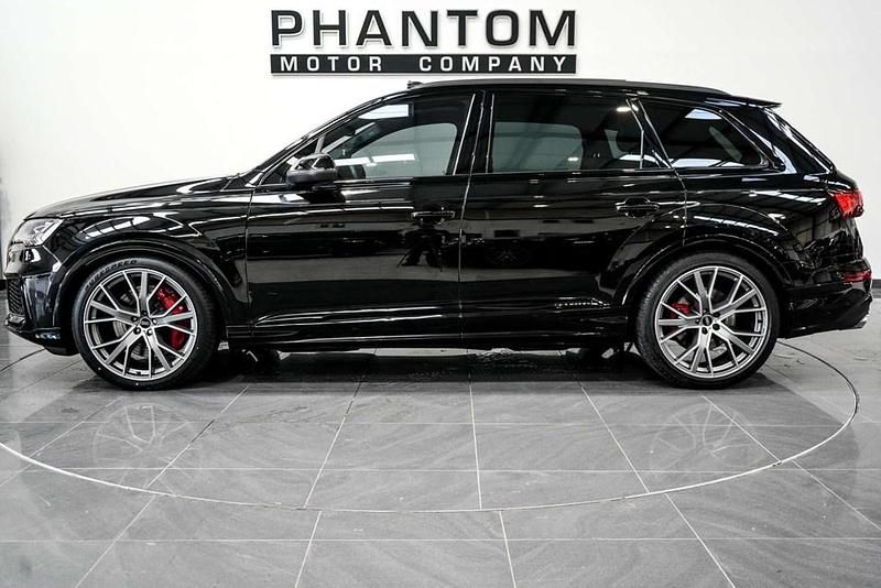 Używany Audi SQ7 Comfort 507 KM (372 kW) 2024 Czarny SUV
