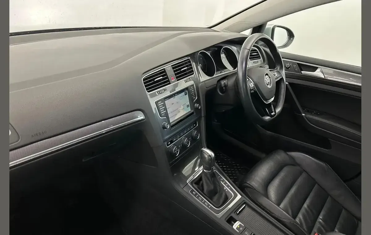 Used VW Golf Alltrack 184 HP (135 kW) 2016 Silver Estate