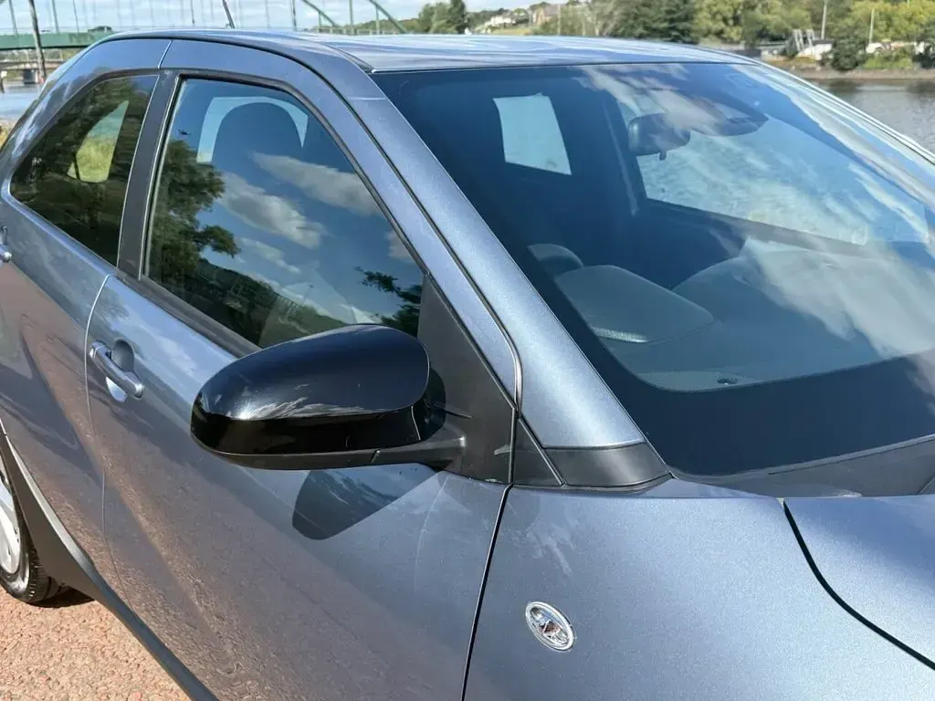 Used Toyota Aygo X PURE 72 HP (52 kW) 2025 Grey SUV