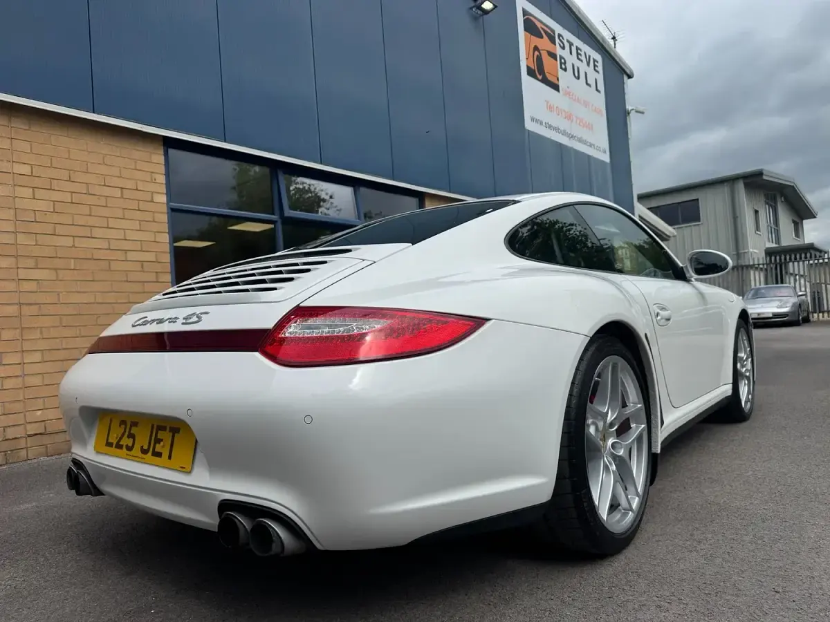 Used Porsche 911 2009 White Coupe