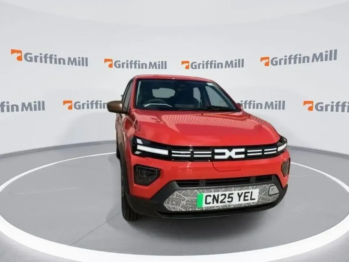 Used Dacia Spring Extreme 47 kW (64 HP) 2025 Red Hatchback
