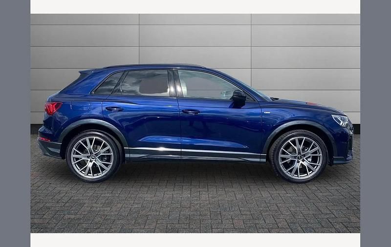 Used Audi Q3 Black Edition 150 HP (110 kW) 2025 Blue SUV