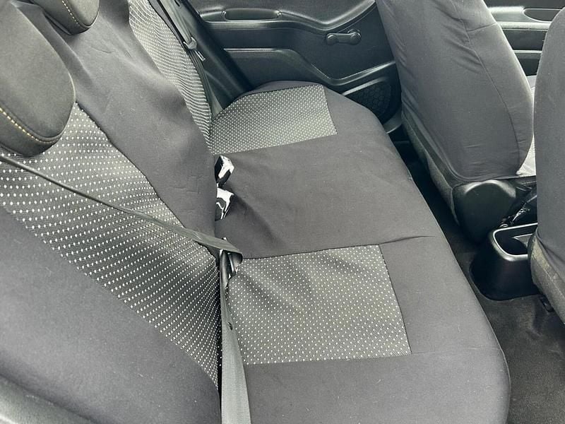 Used Kia Picanto 66 HP (48 kW) 2016 Silver Hatchback