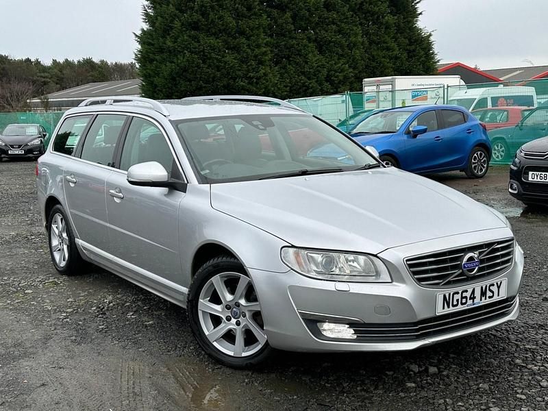 Silver Used 2015 Volvo V70 SE Lux Estate | £5,995 (Super price) - Image 1/4
