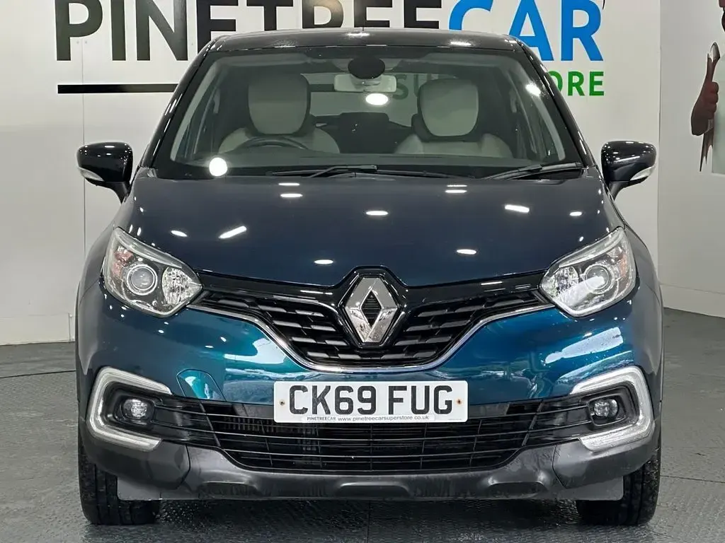 Used Renault Captur Iconic 130 HP (95 kW) 2019 Blue/black SUV