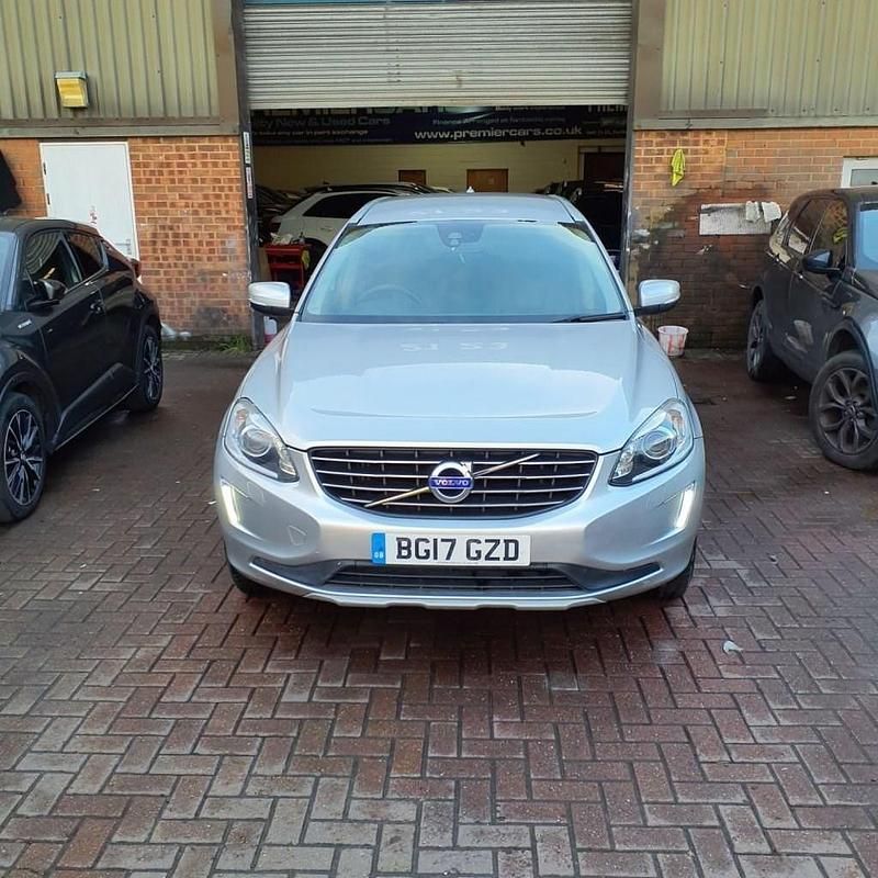Used Volvo XC60 SE Lux 188 HP (138 kW) 2017 Silver SUV