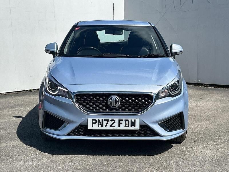 Used MG MG3 Exclusive 106 HP (77 kW) 2022 Silver Hatchback
