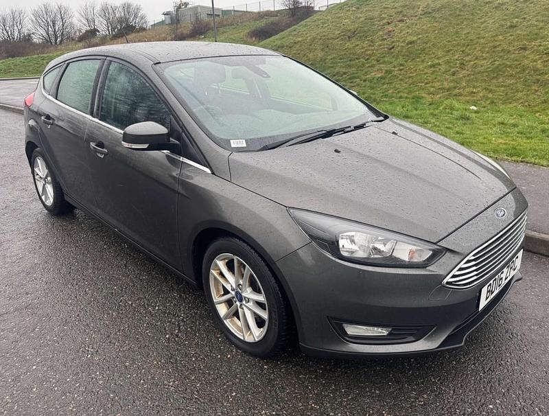 Used Ford Focus Zetec 2016 Grey Hatchback