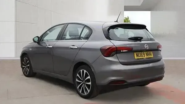 Used Fiat Tipo Lounge 95 HP (69 kW) 2020 Grey Hatchback