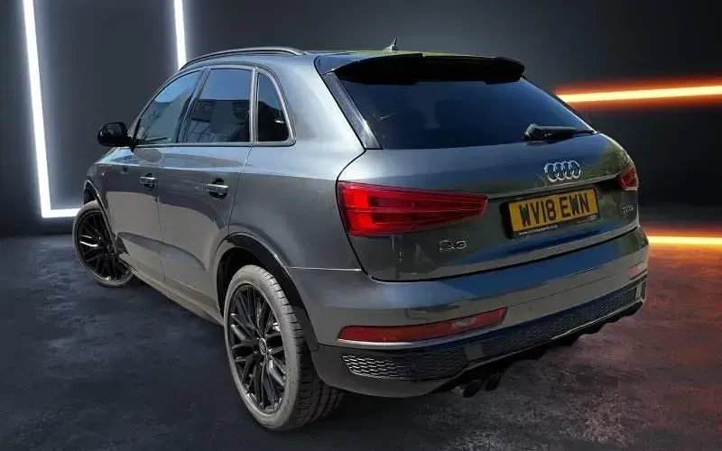 Begagnad Audi Q3 Black Edition 150 HK (110 kW) 2018 SUV