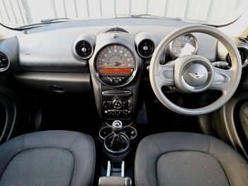 Used Mini Cooper 122 HP (89 kW) 2016 Black Hatchback
