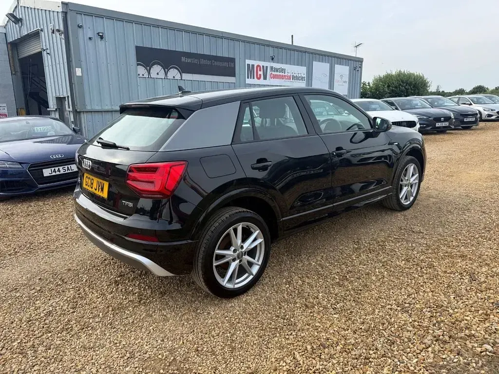 Used Audi Q2 S-Line 150 HP (110 kW) 2018 Black SUV