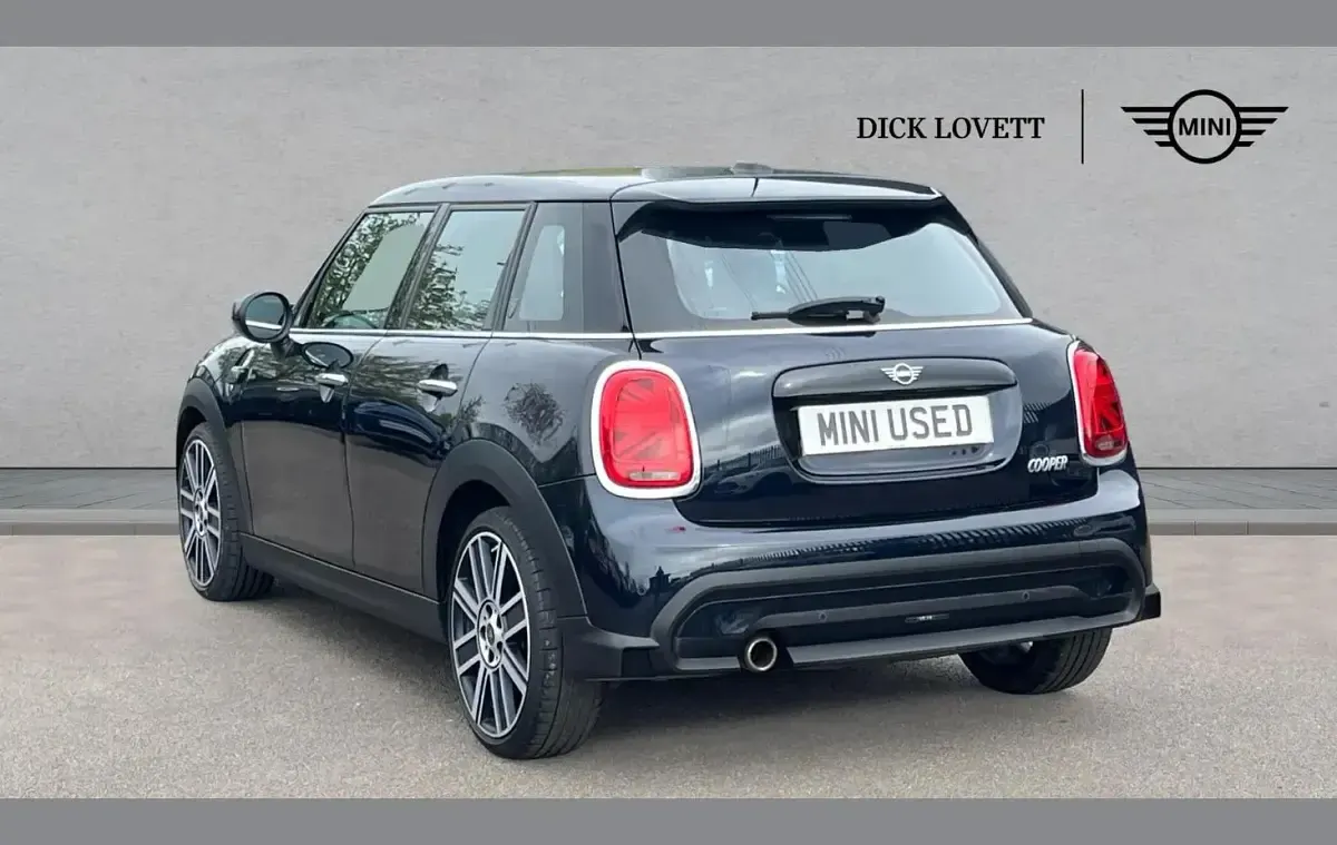 Used Mini Cooper Exclusive 134 HP (98 kW) 2023 Black Hatchback